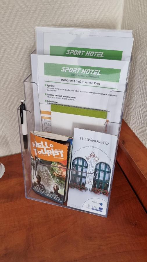Sport Hotel Tatabánya Buitenkant foto